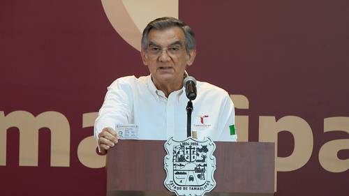 Villarreal exhibe visa; “la verdad se demuestra con pruebas”, dice