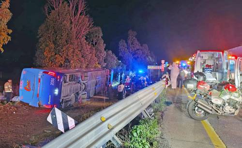 Vuelca autobús en Zacatecas; 2 muertos y 15 heridos
