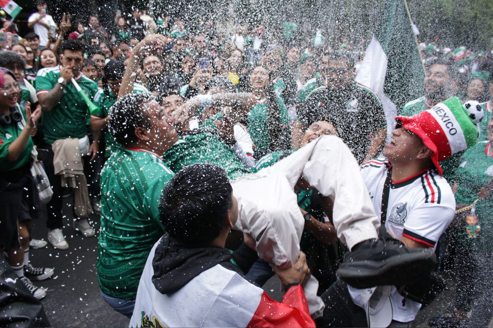 Un loco y un vasco: dos formas distintas de vivir el futbol