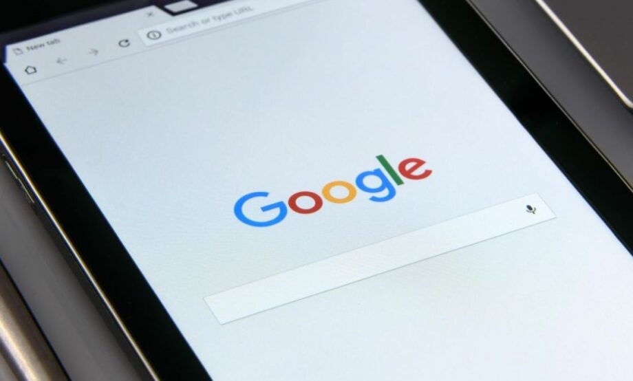 Google recibe un golpe millonario en Francia