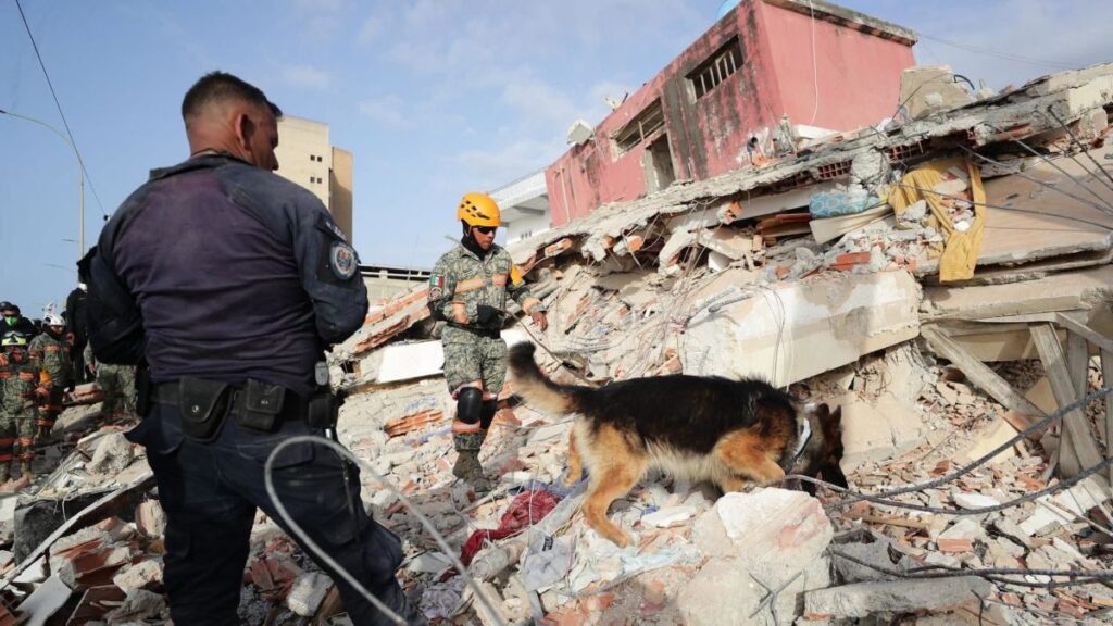 Venezuela mantiene rescates tras terremotos