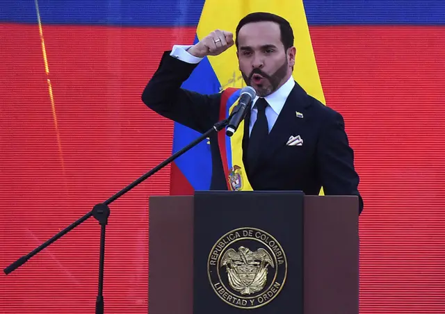Abelardo de la Espriella asume la presidencia de Colombia con la promesa de 