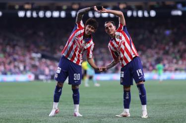Chivas rescata el orgullo en Leagues Cup y vence a Seattle con remontada - Ilustración 1