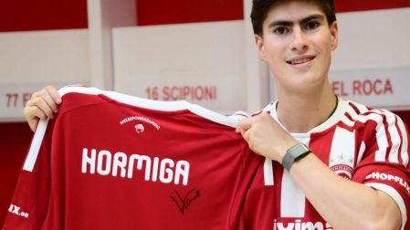 ¿Cuándo debuta la Hormiga González con el Olympiacos? La competencia que tiene por la titularidad - Ilustración 1
