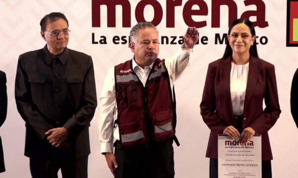 Santiago Nieto durante su nombramiento en Morena Querétaro