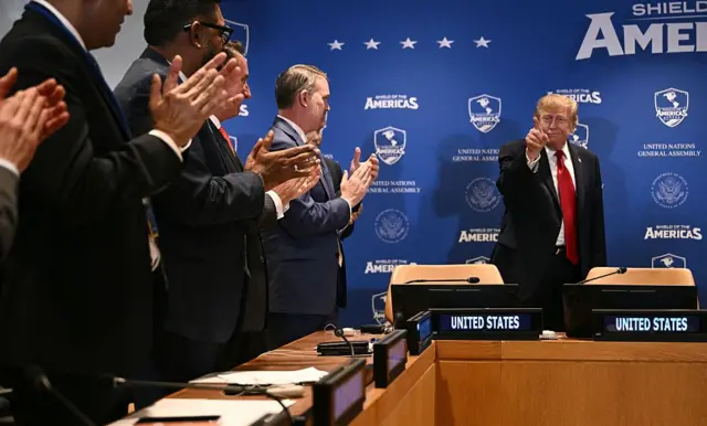 Cómo la nueva derecha que gobierna en América Latina muestra su alineamiento pleno con Trump ante los ojos del mundo - Ilustración 1
