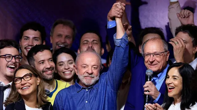 Lula gana las elecciones de Brasil con una remontada histórica pero Bolsonaro pide la anulación y no reconoce la derrota - Ilustración 1