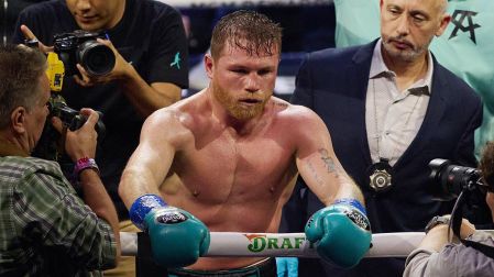 Omar Chávez reta al Canelo Álvarez para pelear en el Estadio Azteca - Ilustración 1