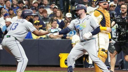 Brewers ponen sobre la pared a Rays en la Serie Mundial 2026 - Ilustración 2