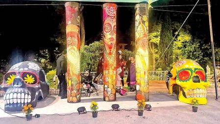 Plasman tradición del Día de Muertos en esculturas de gran formato en Oaxaca - Ilustración 1