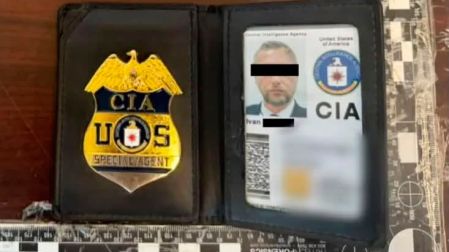 Una infracción lleva a la captura de ruso en Tecate; traía documentos de la CIA y una granada - Ilustración 1