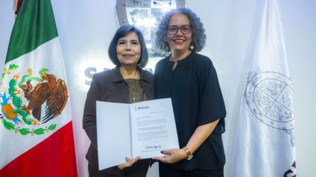 Catalina Esparza sustituye a Eneyda Rocha Ruiz al frente del DIF Sinaloa - Ilustración 1