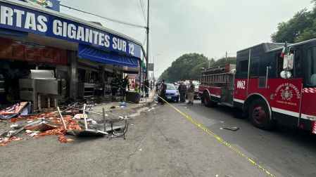 Terrible choque en las Tortas de la 12 en Coyoacán deja un muerto y heridos - Ilustración 2