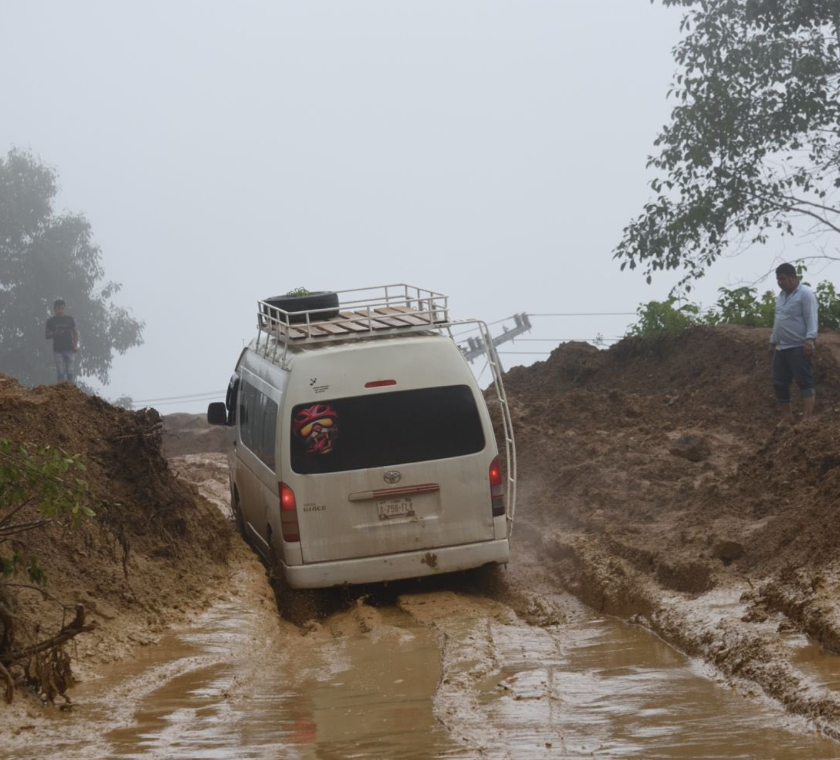 Huracán Simón golpea a comunidades indígenas de la Montaña de Guerrero; persisten caminos bloqueados - Ilustración 1