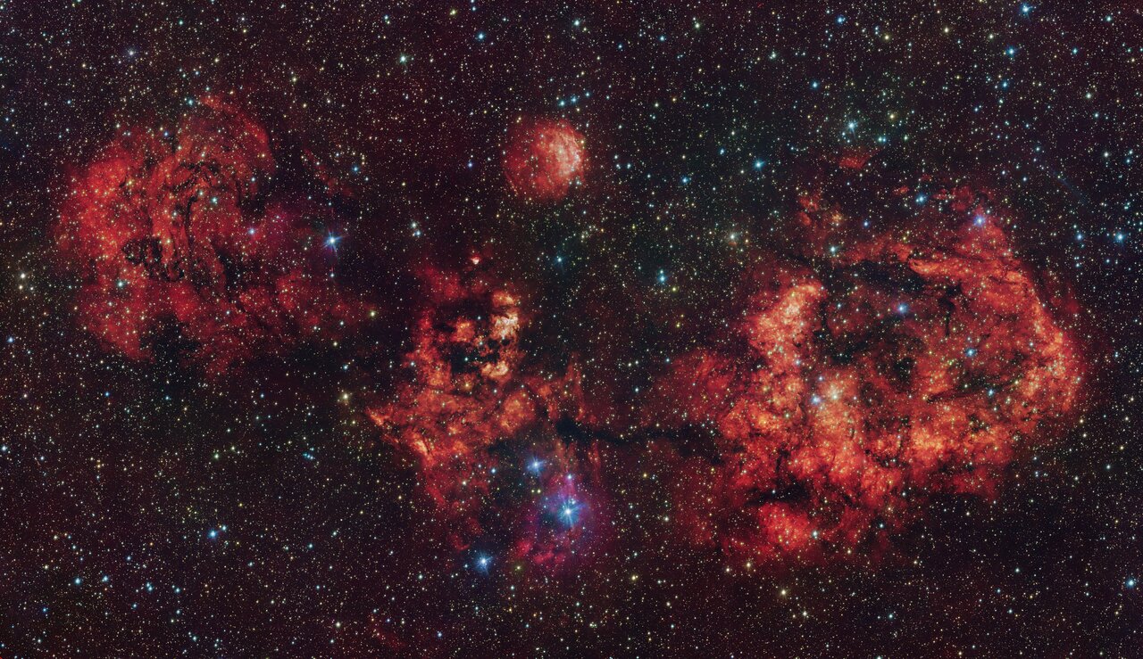 Los telescopios espaciales Webb y Hubble encuentran una nebulosa con forma de cabeza de gato - Ilustración 2