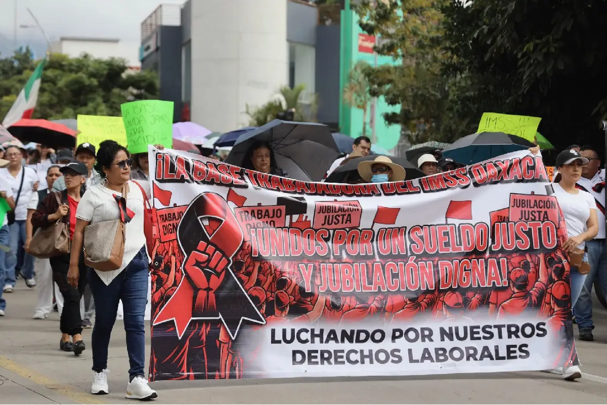 Trabajadores del IMSS mantienen bloqueos en CDMX y algunos estados previo a megamarcha | Grupo Animal - Ilustración 2